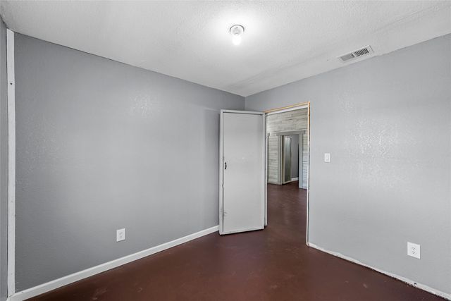 9205 W State Highway 31, Corsicana, TX 75110