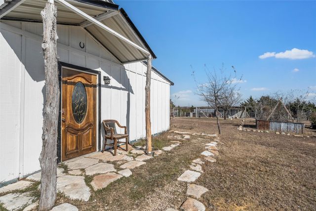 9205 W State Highway 31, Corsicana, TX 75110