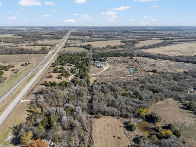 9205 W State Highway 31, Corsicana, TX 75110