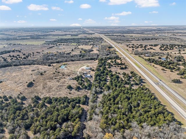 9205 W State Highway 31, Corsicana, TX 75110