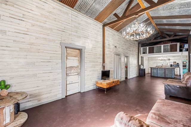 9205 W State Highway 31, Corsicana, TX 75110