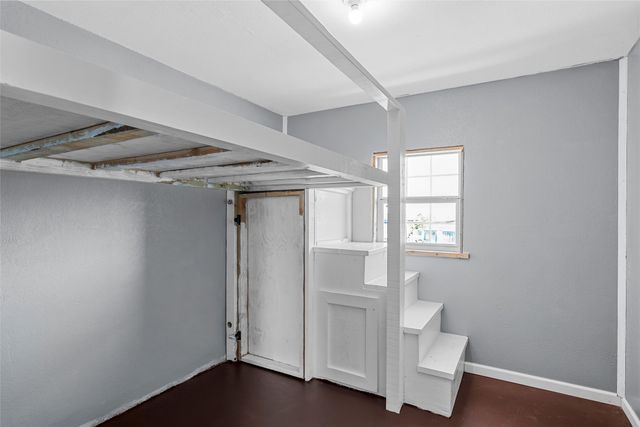 9205 W State Highway 31, Corsicana, TX 75110