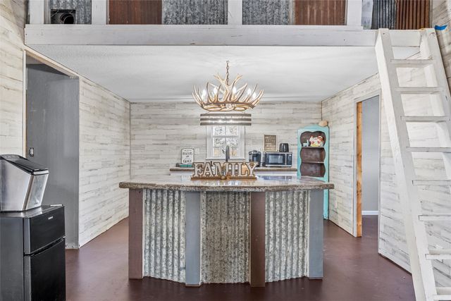 9205 W State Highway 31, Corsicana, TX 75110