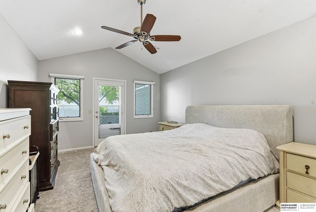 212 N 127th Plaza, Omaha, NE 68154
