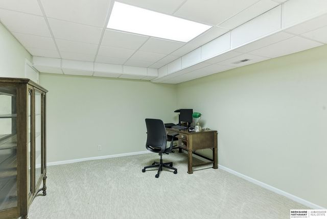 212 N 127th Plaza, Omaha, NE 68154