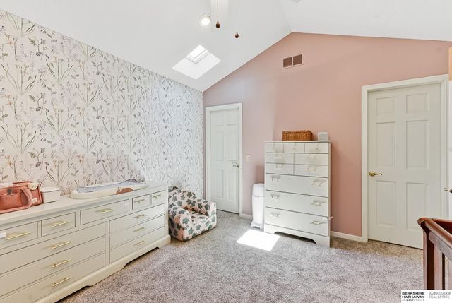 212 N 127th Plaza, Omaha, NE 68154