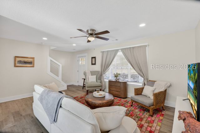 225 University Pkwy, Bluffton, SC 29909