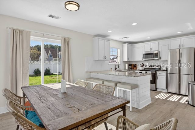 225 University Pkwy, Bluffton, SC 29909