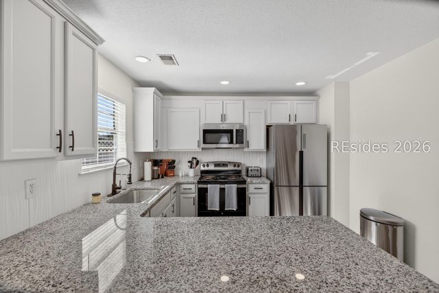 225 University Pkwy, Bluffton, SC 29909