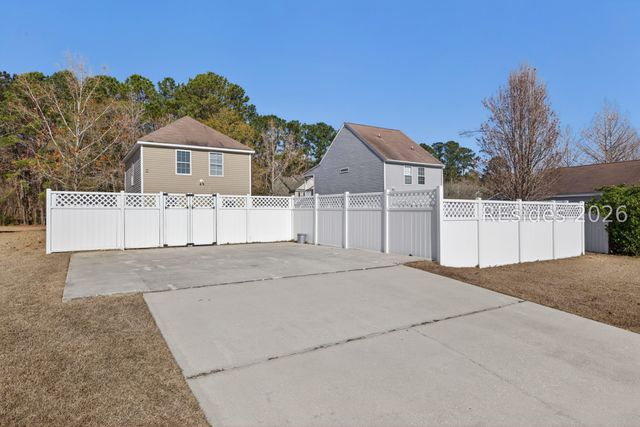 225 University Pkwy, Bluffton, SC 29909