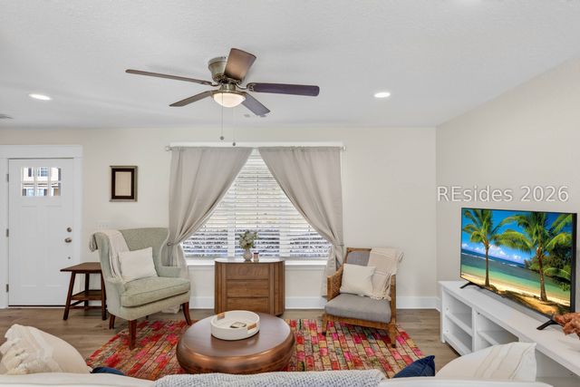 225 University Pkwy, Bluffton, SC 29909