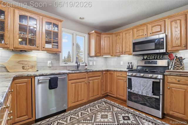 1503 E Reid Road, Grand Blanc Charter Township, MI 48439