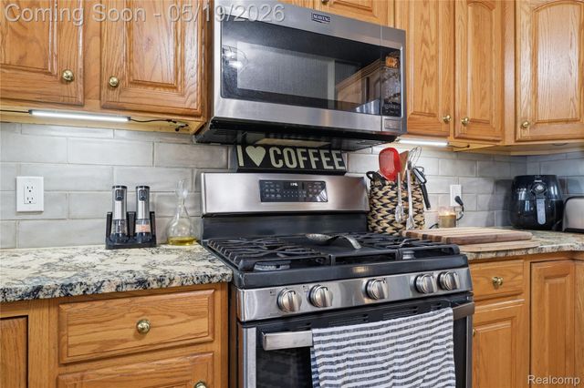 1503 E Reid Road, Grand Blanc Charter Township, MI 48439