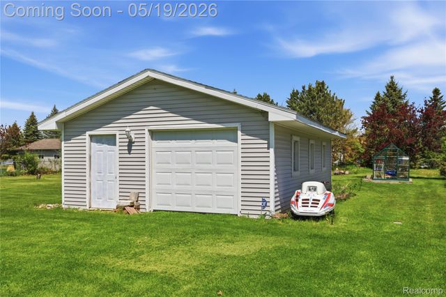1503 E Reid Road, Grand Blanc Charter Township, MI 48439