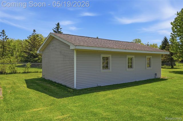 1503 E Reid Road, Grand Blanc Charter Township, MI 48439