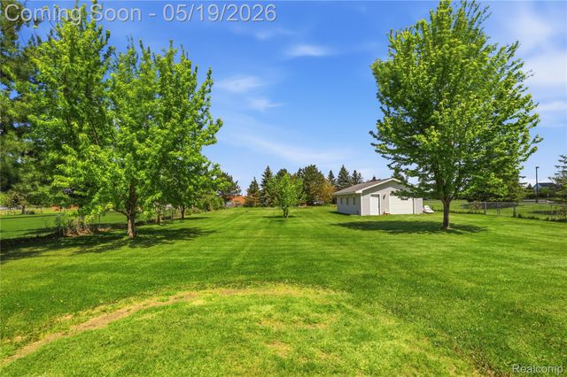 1503 E Reid Road, Grand Blanc Charter Township, MI 48439