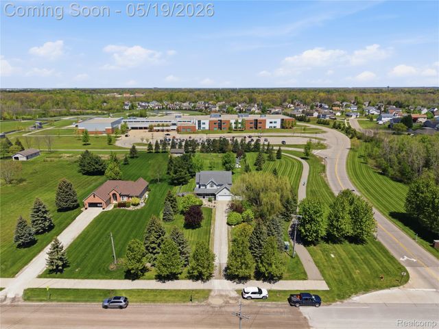 1503 E Reid Road, Grand Blanc Charter Township, MI 48439
