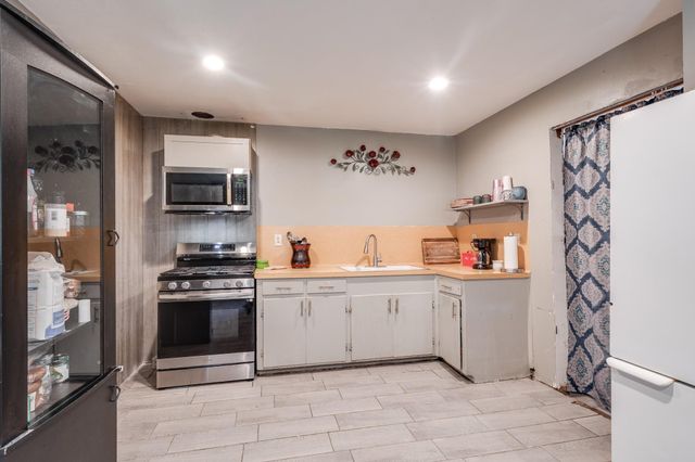 5119 Ripplebrook Drive, Houston, TX 77045
