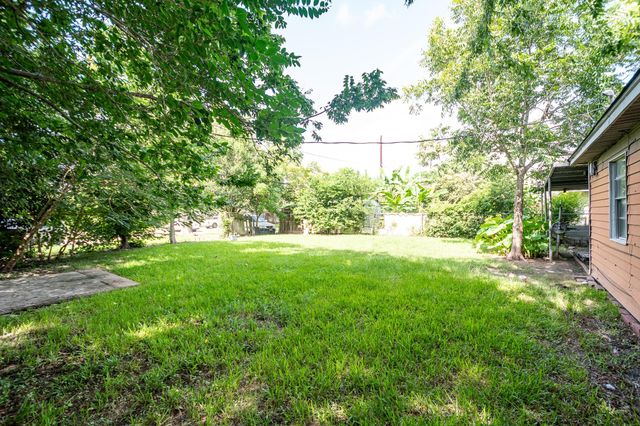 5119 Ripplebrook Drive, Houston, TX 77045