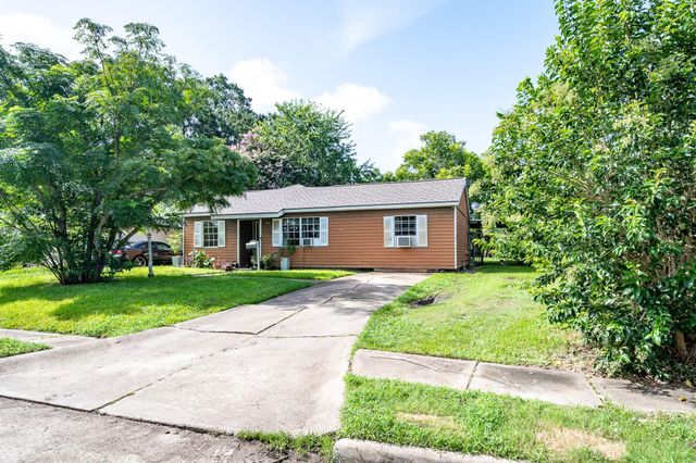 5119 Ripplebrook Drive, Houston, TX 77045