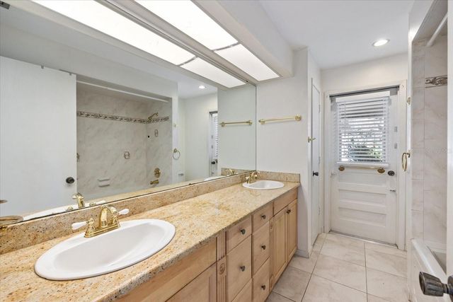 5151 OAKMONT PLACE, Sarasota, FL 34242
