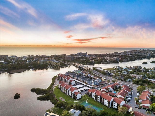 5151 OAKMONT PLACE, Sarasota, FL 34242