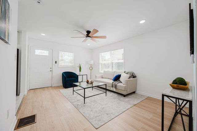 964 E 18th Avenue, Columbus, OH 43211