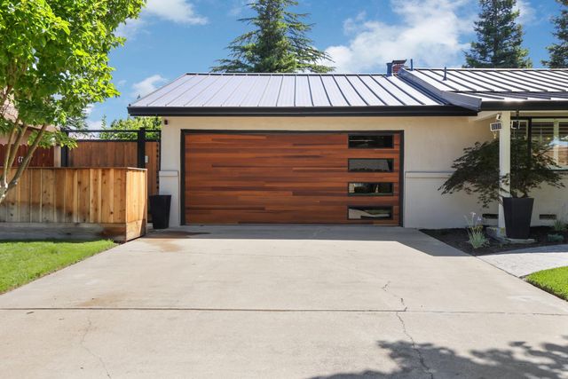 10764 N Elkhorn Dr, Stockton, CA 95209