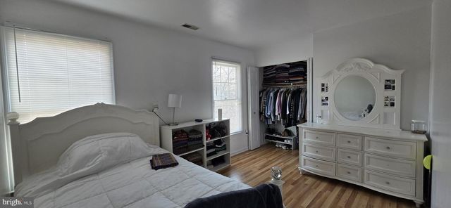 6529 HUNTSHIRE DR, Elkridge, MD 21075