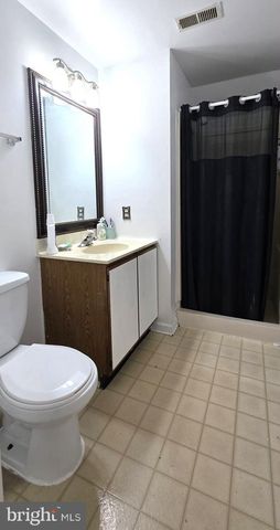 6529 HUNTSHIRE DR, Elkridge, MD 21075