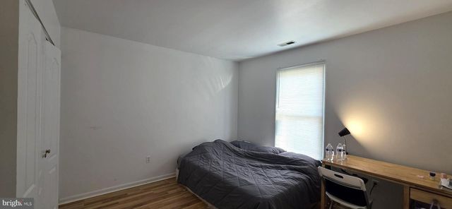 6529 HUNTSHIRE DR, Elkridge, MD 21075