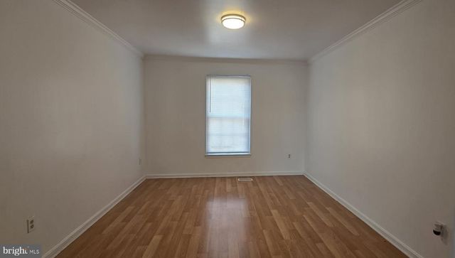 6529 HUNTSHIRE DR, Elkridge, MD 21075