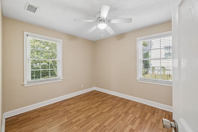 543 Croley Dr, Nashville, TN 37209