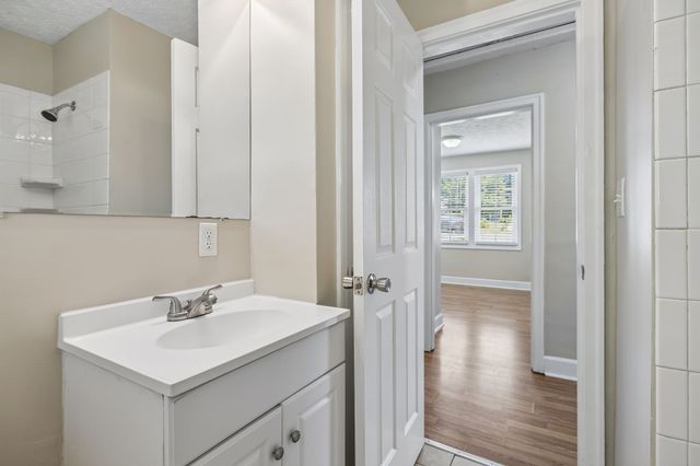 543 Croley Dr, Nashville, TN 37209
