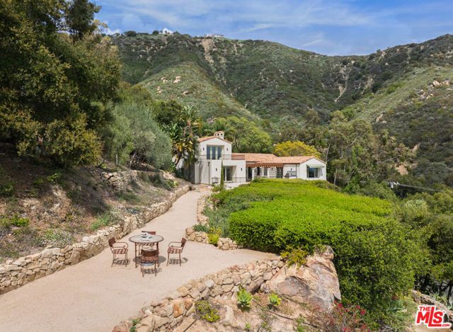 1060 Ladera Lane, Santa Barbara, CA 93108