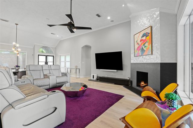 610 Piedmont Street, Sugar Land, TX 77478