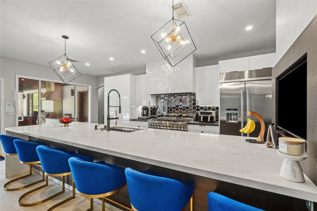 610 Piedmont Street, Sugar Land, TX 77478