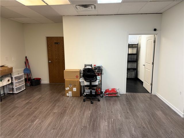201 SW 14th Street 106, Bentonville, AR 72712