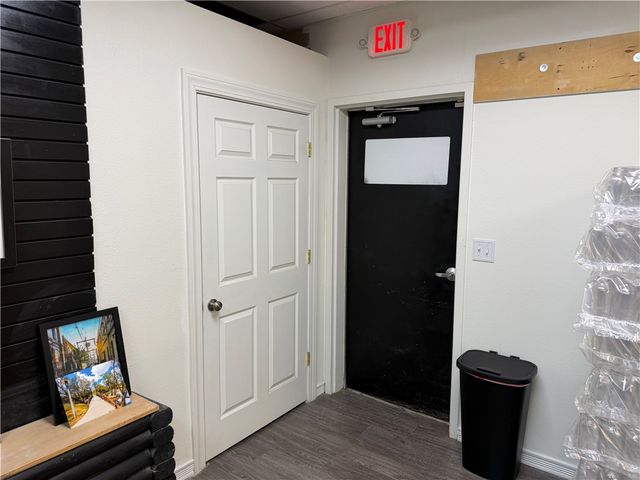 201 SW 14th Street 106, Bentonville, AR 72712