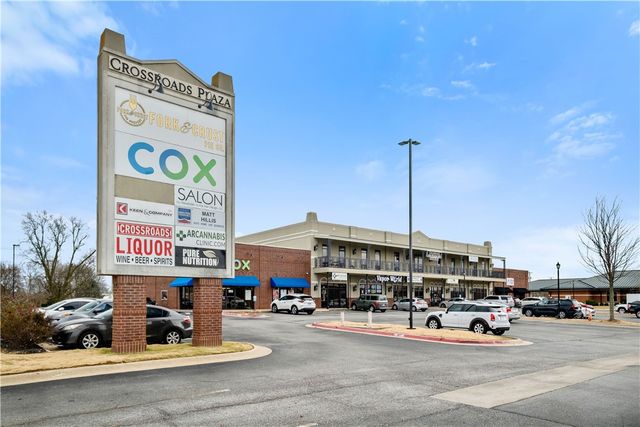 201 SW 14th Street 106, Bentonville, AR 72712