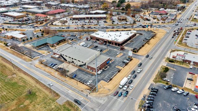 201 SW 14th Street 106, Bentonville, AR 72712
