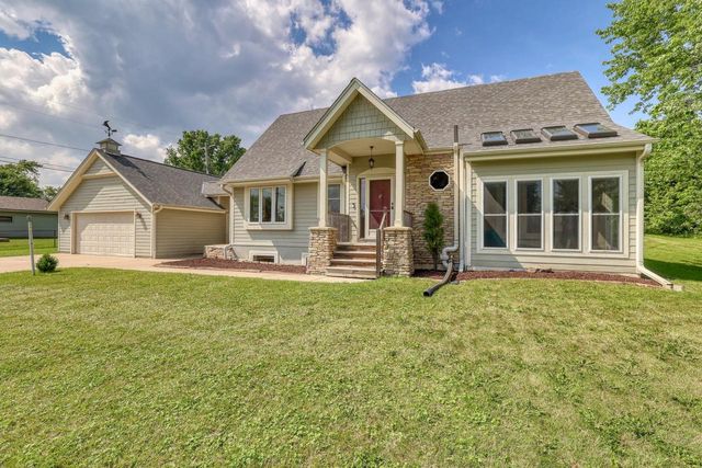 3626 W Missouri AVENUE, Franklin, WI 53132