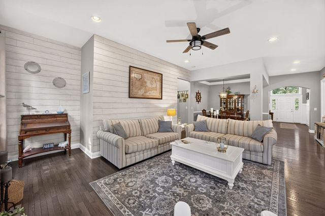 11 Saddleback, Plymouth, MA 02360