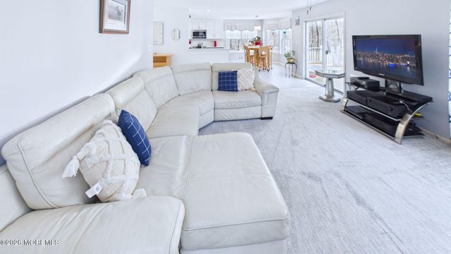 272 E Pleasant Grove Road, Jackson, NJ 08527