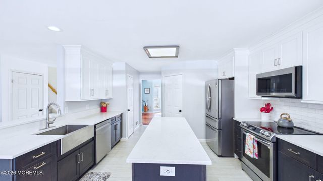 272 E Pleasant Grove Road, Jackson, NJ 08527