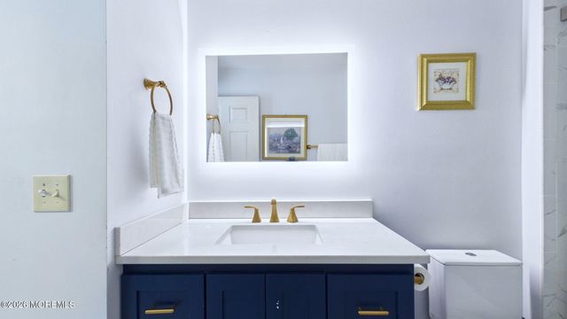 272 E Pleasant Grove Road, Jackson, NJ 08527