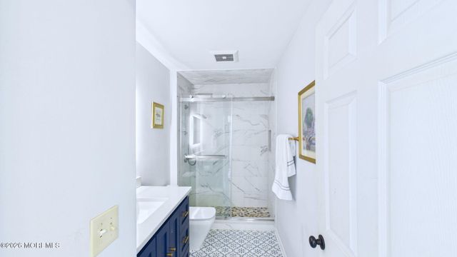 272 E Pleasant Grove Road, Jackson, NJ 08527