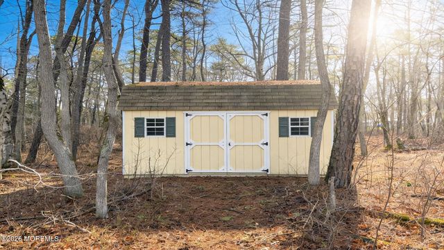 272 E Pleasant Grove Road, Jackson, NJ 08527