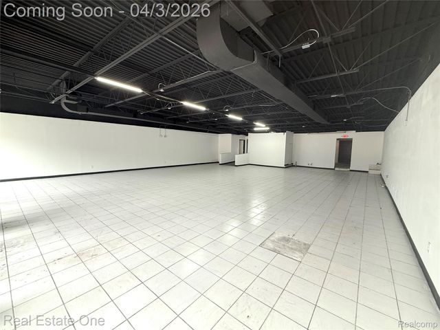 10425 W Warren Avenue, Dearborn, MI 48126