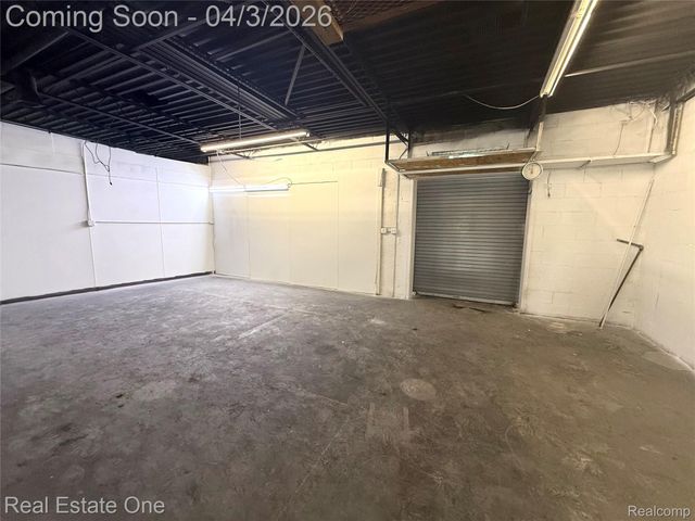 10425 W Warren Avenue, Dearborn, MI 48126